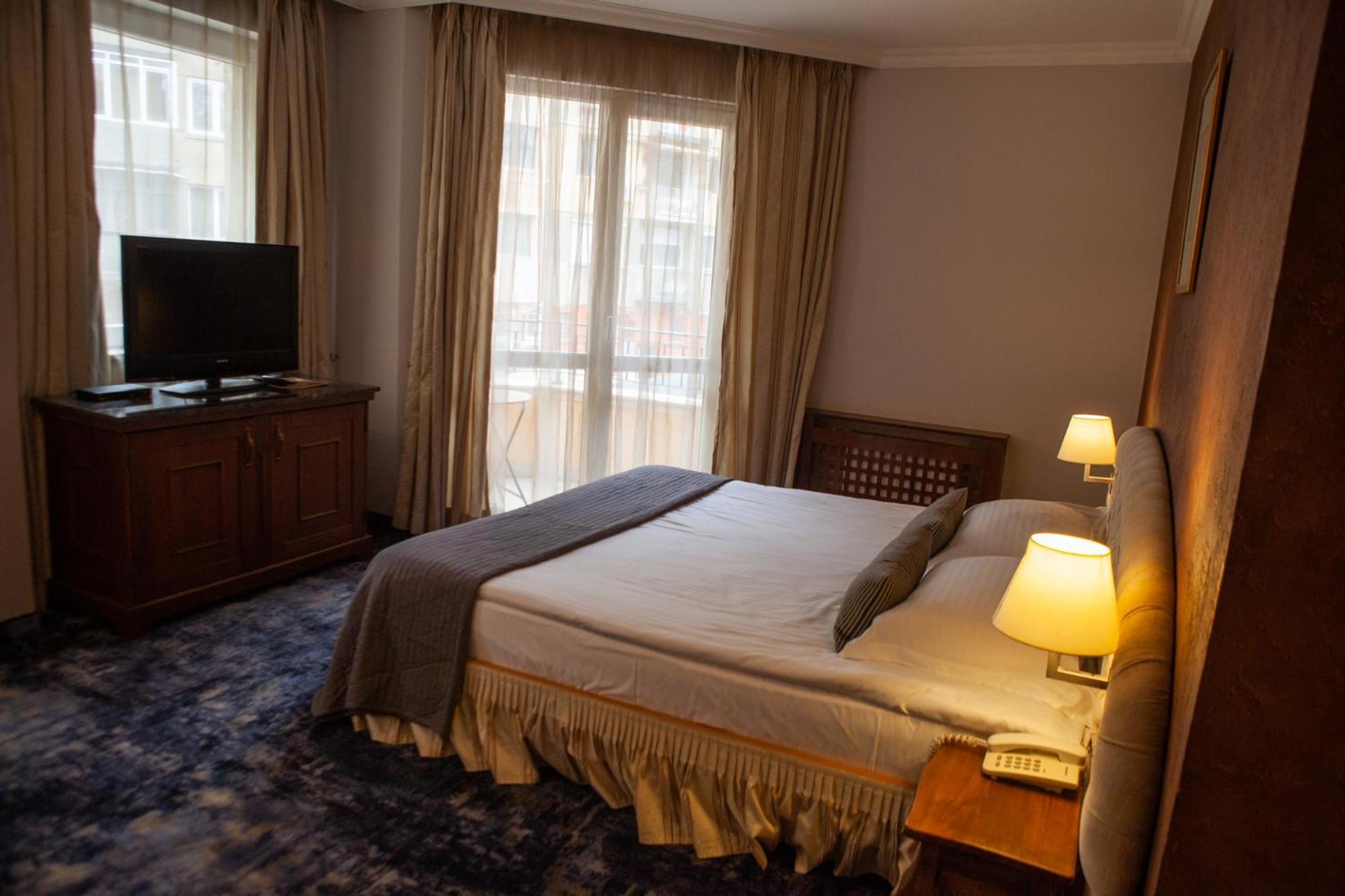 Meg-Lozenetz Hotel Sofia Extérieur photo